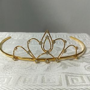 GOLD CROWN QUALITY COSTUME TIARA